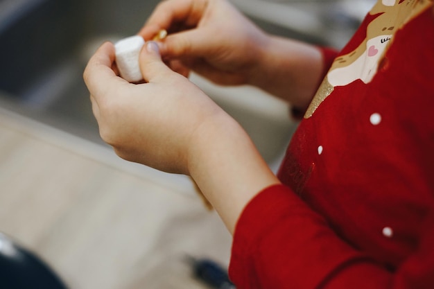 Работа за пяльцами: контактная фотография